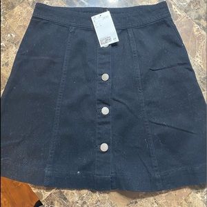 H&M Black button skirt